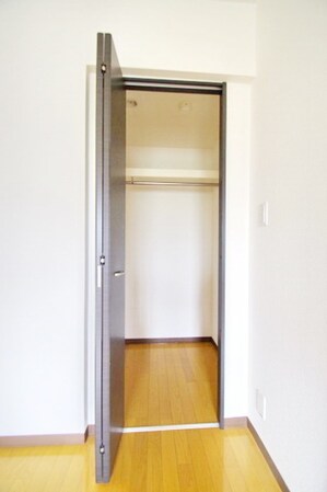 グラン・コンフォールの物件内観写真